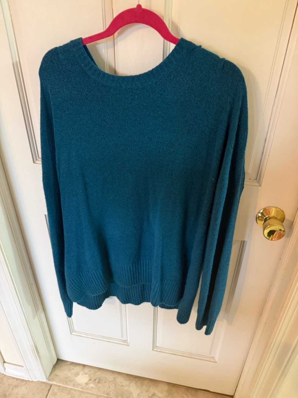 Time and Tru Teal Crewneck Sweater